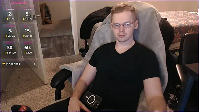 Snapshot of doloresman chatting on 02-19-25, 09:36 doloresman online show from 02-19-25, 09:36