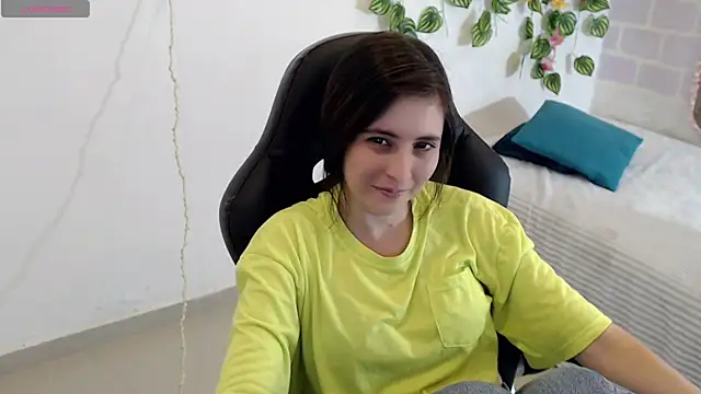 Snapshot of tania_sweet__ chatting on 01-21-25, 05:20 tania sweet online show from 01-21-25, 05:20