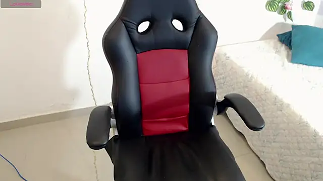 Snapshot of tania_sweet__ chatting on 02-28-25, 08:39 tania sweet online show from 02-28-25, 08:39