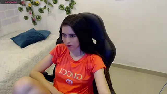 Snapshot of tania_sweet__ chatting on 03-21-25, 04:40 tania sweet online show from 03-21-25, 04:40