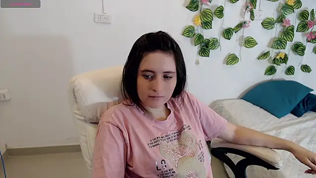 Snapshot of tania_sweet__ chatting on 09-20-25, 03:46 tania sweet online show from 09-20-25, 03:46