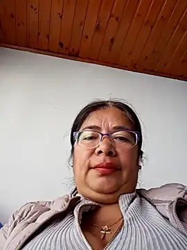   valentina18 online show from 12-18-24, 01:02