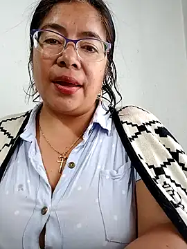   valentina18 online show from 12-28-24, 01:17