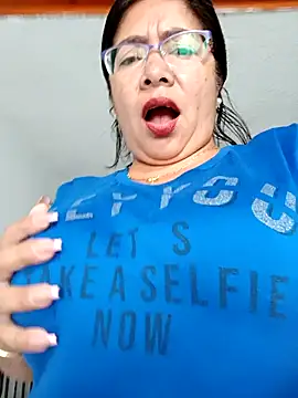   valentina18 online show from 01-10-25, 01:09