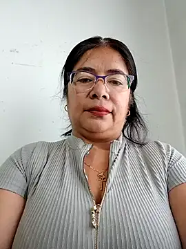   valentina18 online show from 01-15-25, 01:09