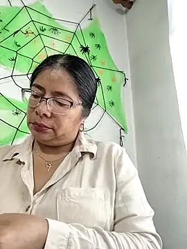   valentina18 online show from 10-15-25, 01:11