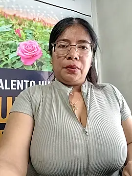   valentina18 online show from 04-25-26, 08:28