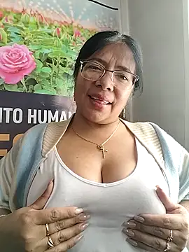   valentina18 online show from 04-30-26, 08:57