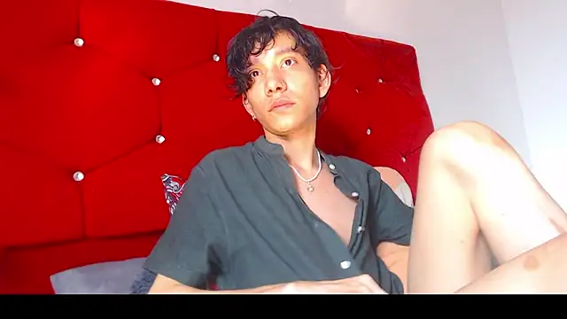 LAICK 01 online show from 03-24-26, 08:36