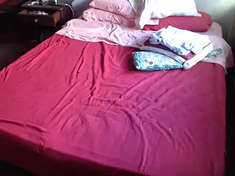 Snapshot of deftoolceles chatting on 03-24-26, 08:47 deftoolceles online show from 03-24-26, 08:47