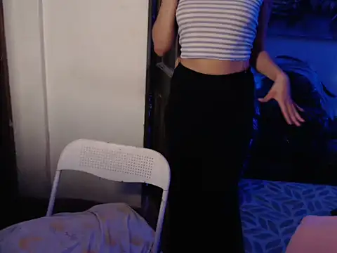 Snapshot of deftoolceles chatting on 03-27-26, 12:38 deftoolceles online show from 03-27-26, 12:38