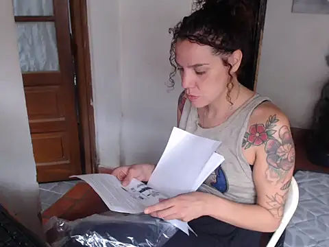 Snapshot of deftoolceles chatting on 03-27-26, 02:28 deftoolceles online show from 03-27-26, 02:28