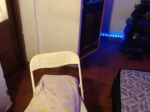 Snapshot of deftoolceles chatting on 03-28-26, 02:33 deftoolceles online show from 03-28-26, 02:33