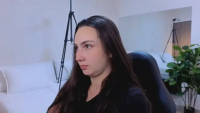 Snapshot of ava_blue chatting on 02-16-26, 07:43 ava blue online show from 02-16-26, 07:43