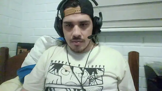 Snapshot of hung_weeb chatting on 02-10-25, 02:19 hung weeb online show from 02-10-25, 02:19