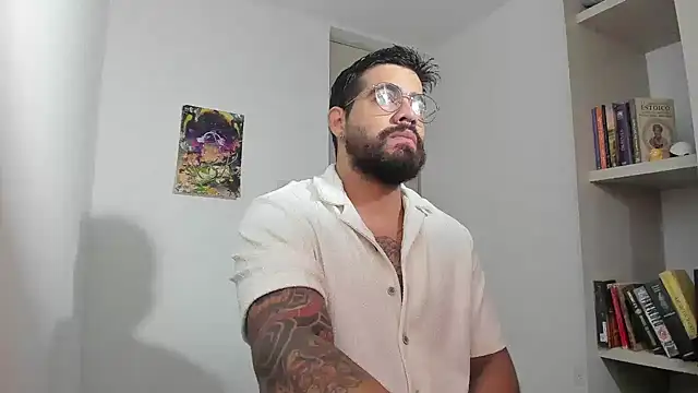 Snapshot of _Coddygold_ chatting on 02-18-26, 11:06 Coddygold online show from 02-18-26, 11:06