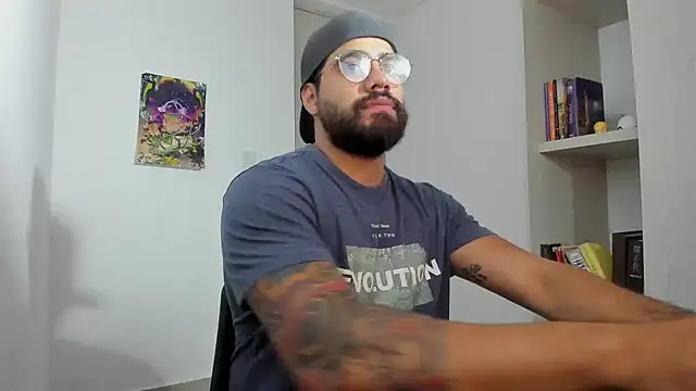 Snapshot of _Coddygold_ chatting on 02-20-26, 11:22 Coddygold online show from 02-20-26, 11:22