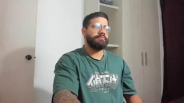 Snapshot of _Coddygold_ chatting on 03-09-26, 11:14 Coddygold online show from 03-09-26, 11:14