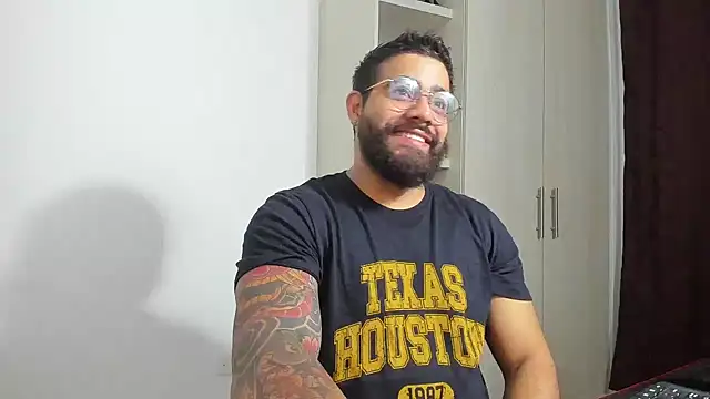 Snapshot of _Coddygold_ chatting on 03-18-26, 11:24 Coddygold online show from 03-18-26, 11:24