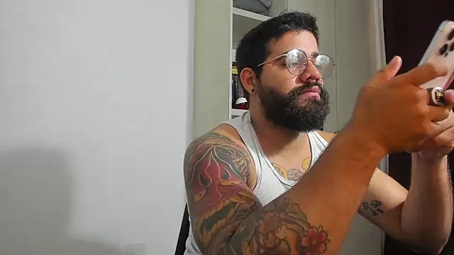 Snapshot of _Coddygold_ chatting on 04-01-26, 01:41 Coddygold online show from 04-01-26, 01:41