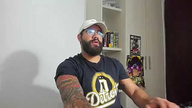 Snapshot of _Coddygold_ chatting on 04-07-26, 11:10 Coddygold online show from 04-07-26, 11:10