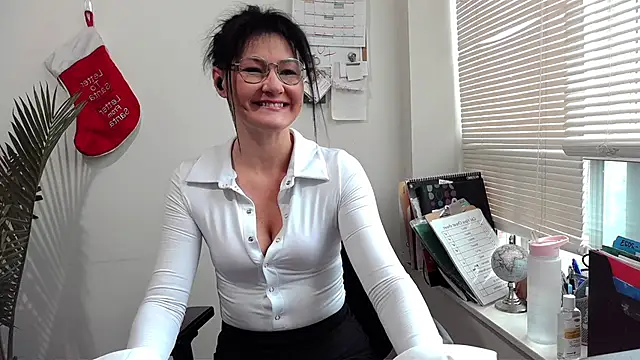 City Kat online show from 12-16-24, 04:16