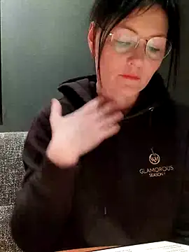 Snapshot of City_Kat chatting on 03-23-26, 08:35 City Kat online show from 03-23-26, 08:35