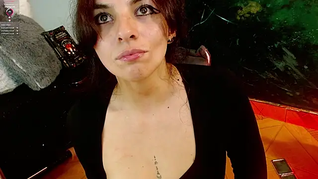 Snapshot of julieth_sex1 chatting on 03-30-26, 12:39 julieth sex1 online show from 03-30-26, 12:39