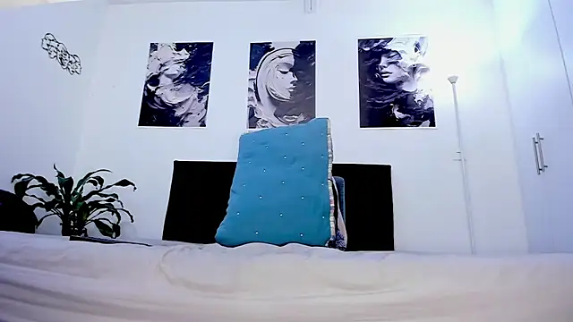 Eiden allenx online show from 11-24-25, 03:01