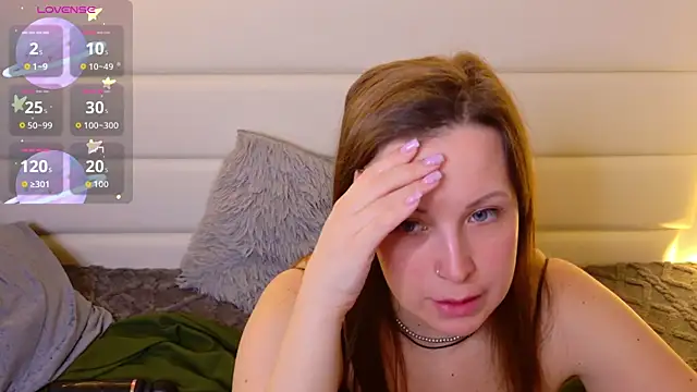 Snapshot of ArielHunt chatting on 02-26-26, 07:18 ArielHunt online show from 02-26-26, 07:18