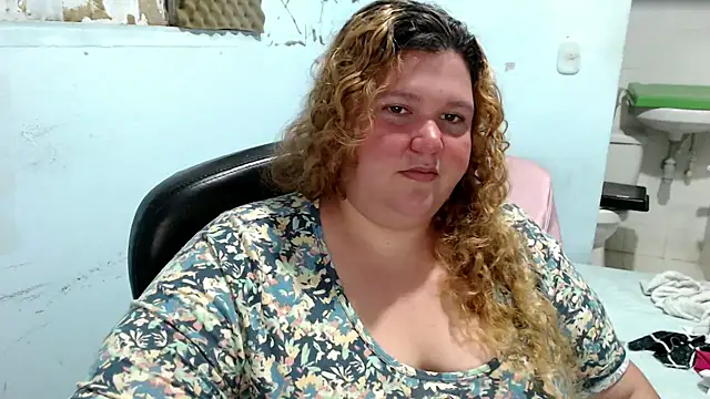 squirt322bbw online show from 06-18-26, 06:34