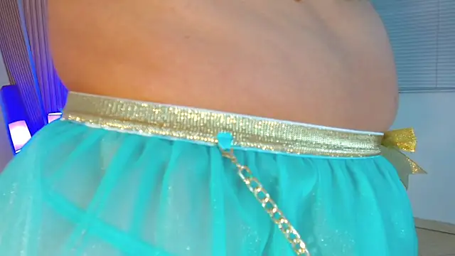 Snapshot of cheryl_hs chatting on 02-14-26, 04:20 cheryl hs online show from 02-14-26, 04:20