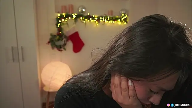 raphttalia  online show from 12-30-24, 11:06