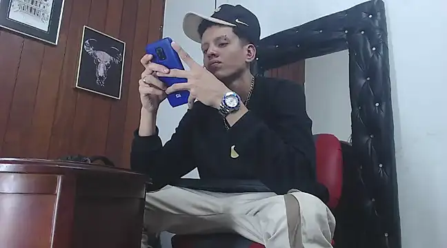 GaboReyes online show from 12-18-24, 03:58