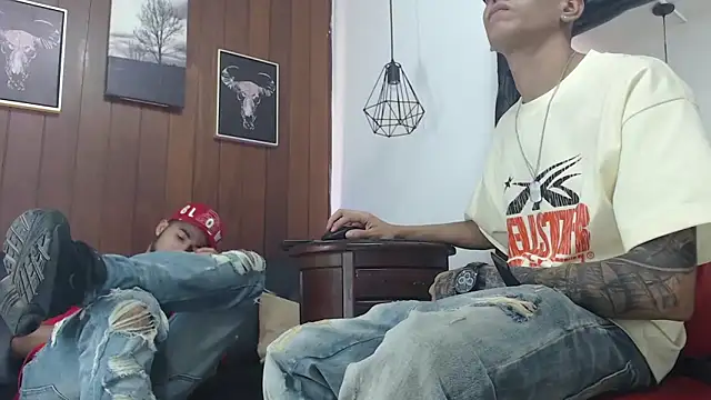 Snapshot of GaboReyes chatting on 09-24-25, 04:49 GaboReyes online show from 09-24-25, 04:49