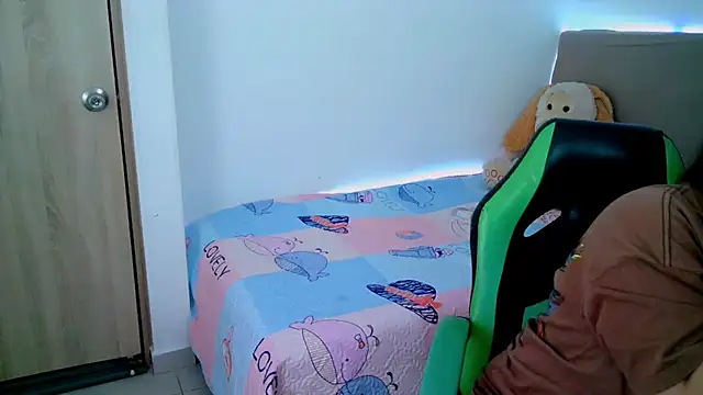  alicia z online show from 02-18-25, 05:31