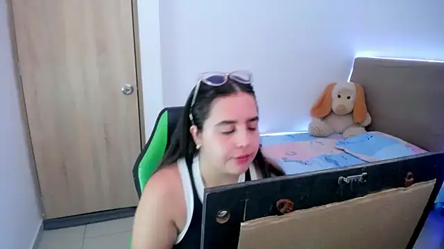  alicia z online show from 02-26-25, 06:54