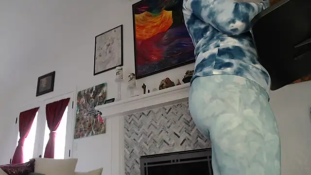 AuroraWillows online show from 02-15-25, 04:45