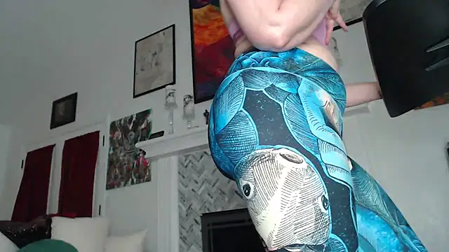 AuroraWillows online show from 02-16-25, 12:54