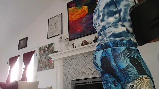 AuroraWillows online show from 02-16-25, 04:21