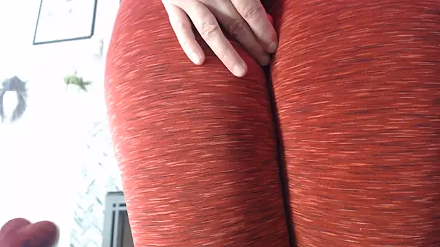 AuroraWillows online show from 06-19-26, 03:16