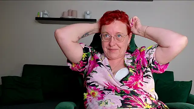 JoannaAndNeighbour online show from 06-11-26, 08:56