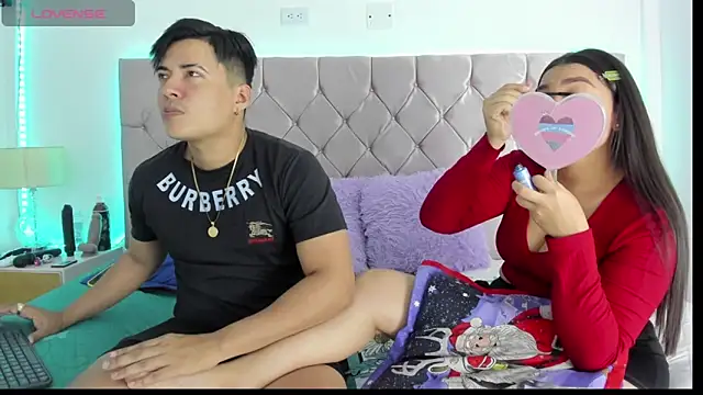 Snapshot of Harry_And_Girls chatting on 03-10-25, 04:28 Harry And Girls online show from 03-10-25, 04:28