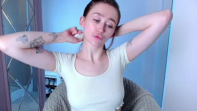 millllina online show from 12-20-24, 01:33