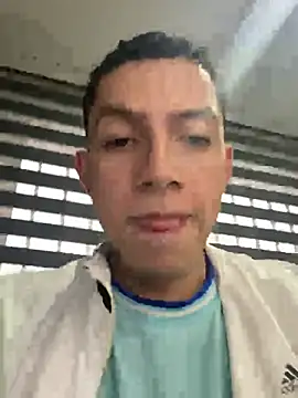 Snapshot of davinalhot chatting on 04-11-26, 06:45 davinalhot online show from 04-11-26, 06:45