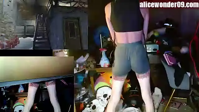 alicewonder09 online show from 12-31-24, 05:00