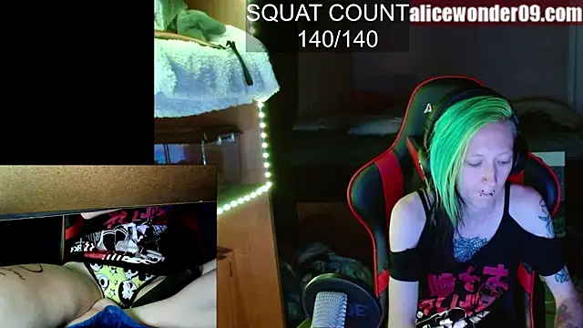 alicewonder09 online show from 09-10-25, 04:12