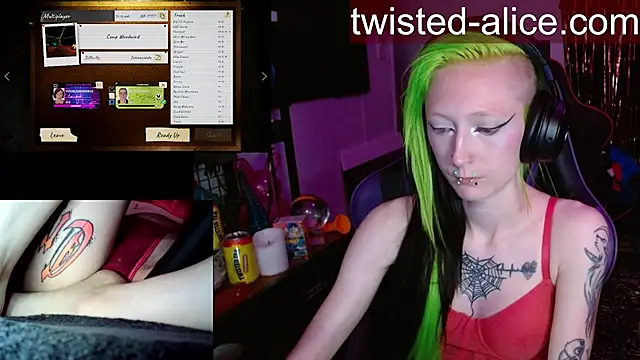 Snapshot of alicewonder09 chatting on 04-20-26, 03:20 alicewonder09 online show from 04-20-26, 03:20