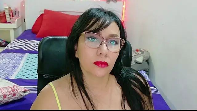 hottplay online show from 05-17-26, 07:43