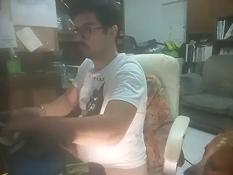 pedrosantos3366 online show from 10-05-25, 05:06